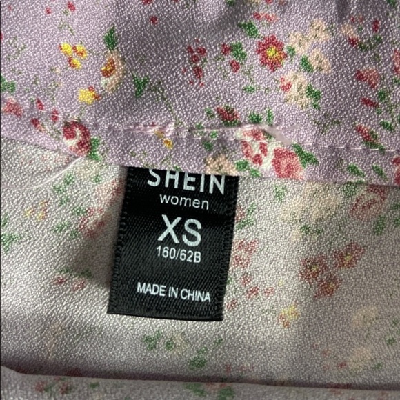 Split Hem Ditsy Floral Mini Skirt - Picture 4 of 4